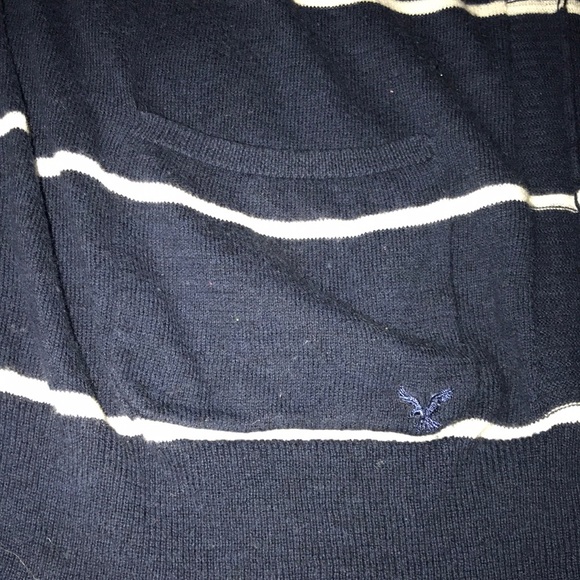 American Eagle Cardigan - Picture 3 of 4